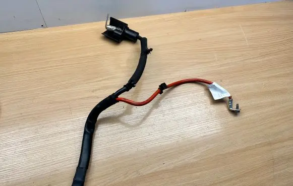 Volkswagen Golf VII Positive cable (battery) 5Q0971228A