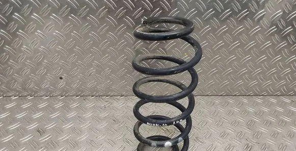 Toyota Auris 150 Rear coil spring