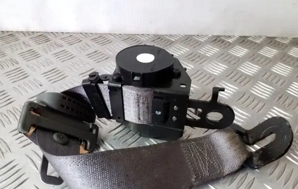 Jeep Grand Cherokee (WK) Rear seatbelt P1CL93BD5AA