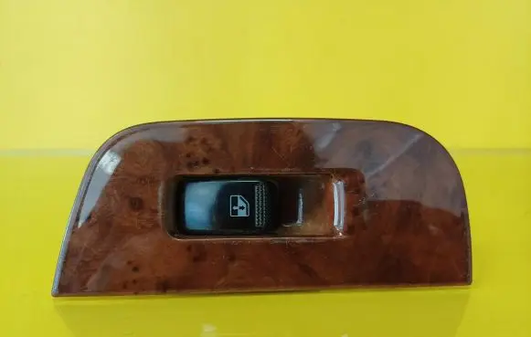 Hyundai Terracan Electric window control switch 93501H1400 621W03620 935782D000