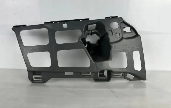 Skoda Octavia Mk4 Front bumper mounting bracket 5E3807056