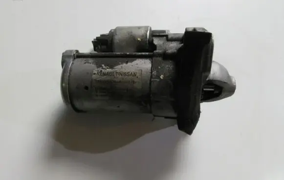 Nissan X-Trail T32 Starter motor 233001596R