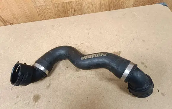 Mercedes-Benz GLC X253 C253 Engine coolant pipe/hose A2535019482