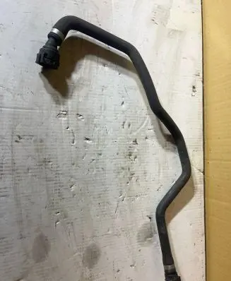 BMW 5 F10 F11 Engine coolant pipe/hose 7809819