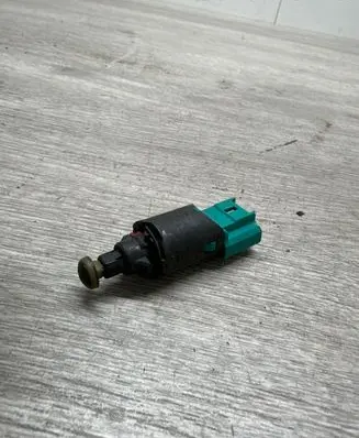 Citroen Berlingo Brake pedal sensor switch 9650688480