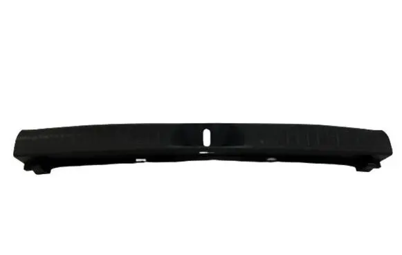 Trunk/boot sill cover protection