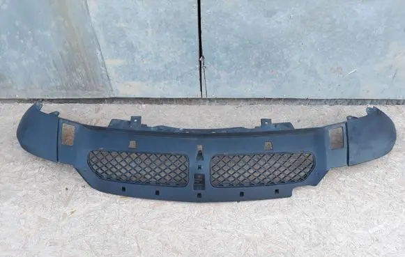 Mercedes-Benz ML W166 Front bumper lip A1668851725