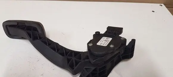 Opel Insignia A Accelerator throttle pedal 6PV00976501 13237356