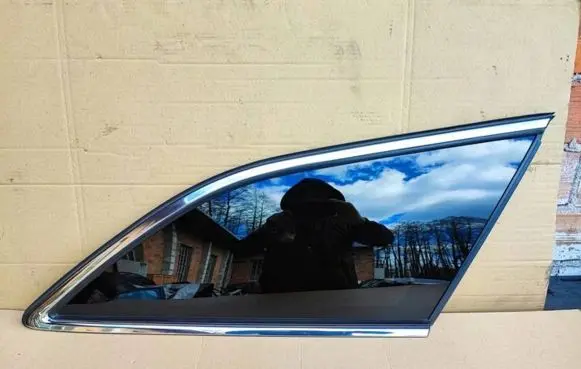 Ford Mondeo MK V Rear side window 43R-001090