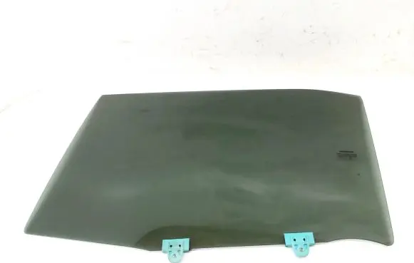 Nissan Juke II F16 Rear door window glass