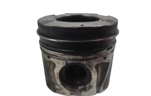 Opel Astra J Piston 