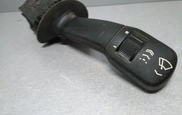 BMW 5 E39 Wiper control stalk 8360879 01200920