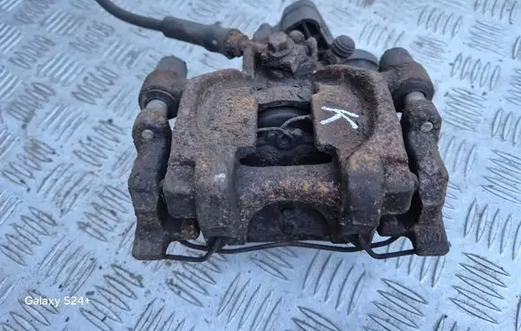 Volkswagen Golf VII Rear brake caliper 5Q0615405BC