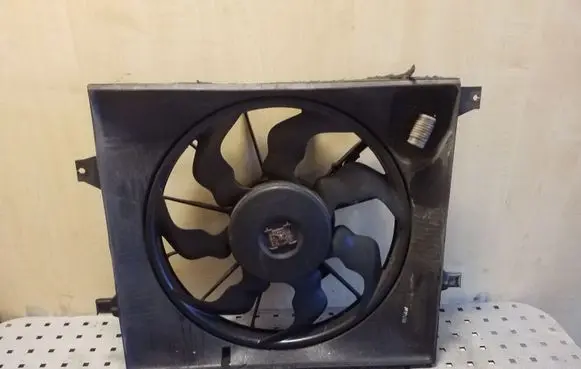 KIA Soul Radiator cooling fan shroud