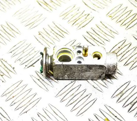 Air conditioning (A/C) expansion valve