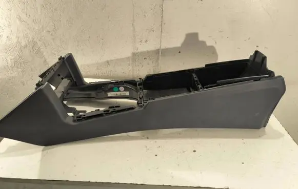 Mercedes-Benz E W212 Center console A2126800050 A0320100914