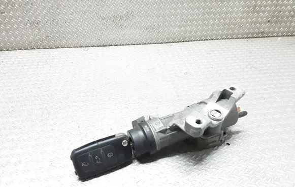 Volkswagen Polo IV 9N3 Ignition lock 4B0905851