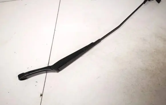 Volkswagen Golf Plus Front wiper blade arm 5m0955409a