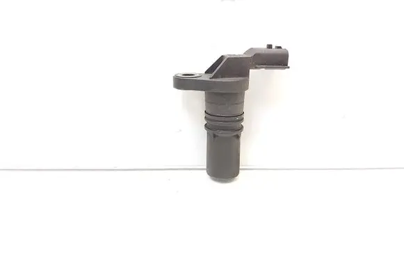 Mercedes-Benz A W176 Crankshaft position sensor 8200885209