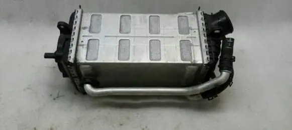 Mercedes-Benz E W212 Intercooler radiator A2780900314