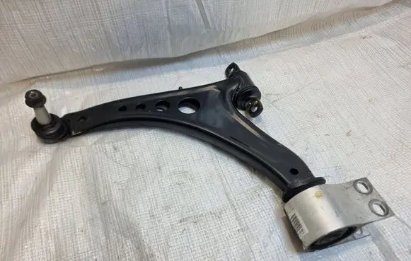 Opel Insignia B Front control arm 84198832