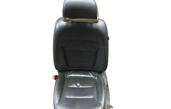 Volkswagen Touareg II Front driver seat 