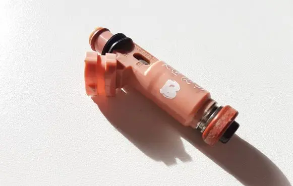 Lexus RX 330 - 350 - 400H Fuel injector 2325020030