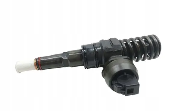 Skoda Octavia Mk2 (1Z) Fuel injector 038130073AJ