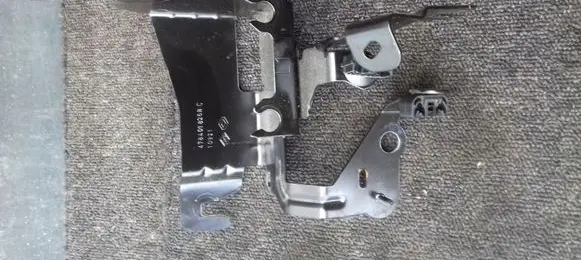 Renault Captur II ABS pump bracket 478401826R