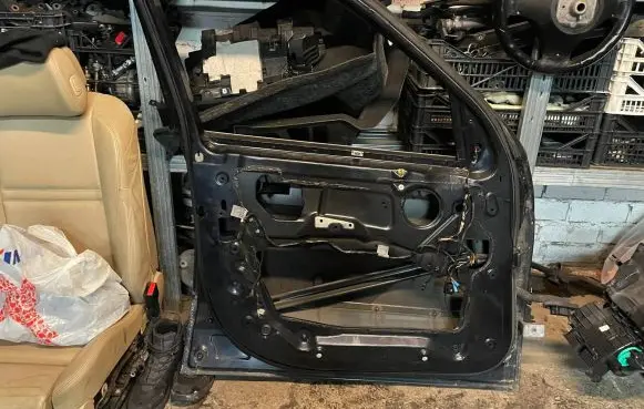 BMW X5 E70 Front door