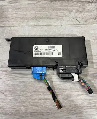BMW 5 F10 F11 Gateway control module 9321879