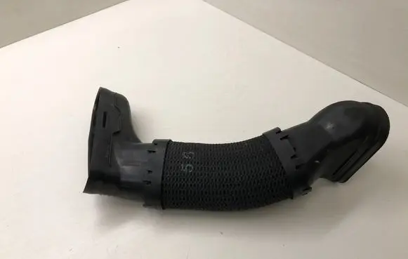 Mercedes-Benz E W212 Air intake duct part A6420945697 A6420945697QC3