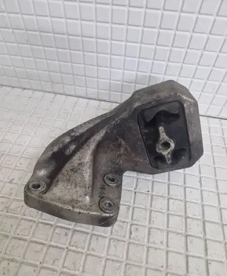 Jeep Grand Cherokee (WK) Engine mount bracket 52090309AD