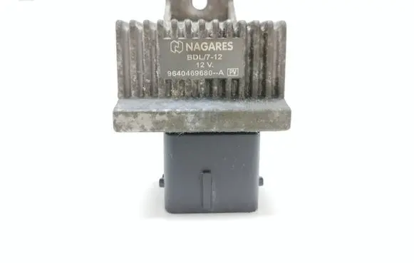 Dacia Sandero Glow plug pre-heat relay 9640469680A