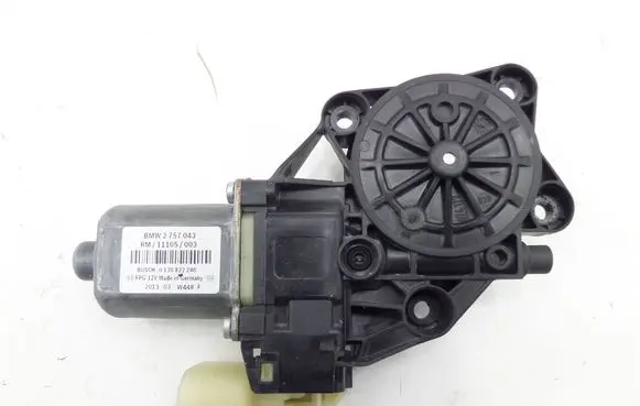 Mini One - Cooper Clubman R55 Front door window regulator motor 2757043