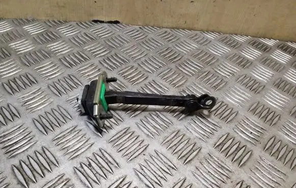 KIA Soul Rear door check strap stopper