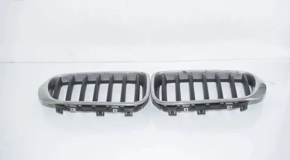 BMW X3 F25 Front bumper upper radiator grill 40502933 40502932 7338571