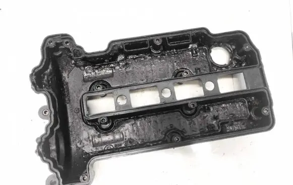 Opel Corsa C Rocker cam cover 24403787