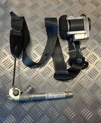 Alfa Romeo Mito Front seatbelt 156092071 16021 618795100A