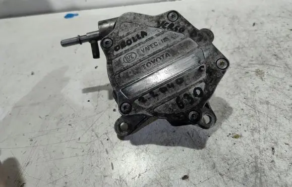 Toyota Corolla Verso E121 Vacuum pump