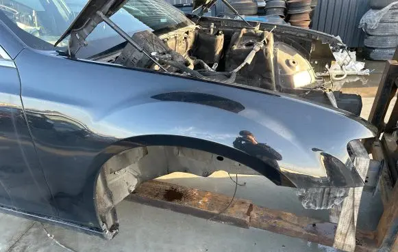 Chrysler 300C Fender