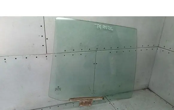 Skoda Felicia II Rear door window glass 