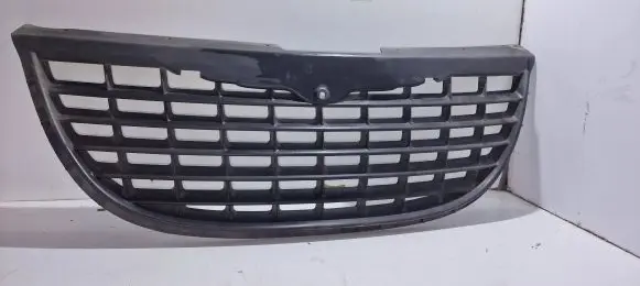 Chrysler Voyager Front bumper upper radiator grill 04857339AA 857339AA