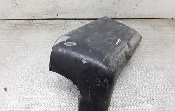 Rear bumper corner part panel trim