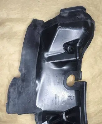 BMW X3 E83 Intercooler air guide/duct channel 51743416426