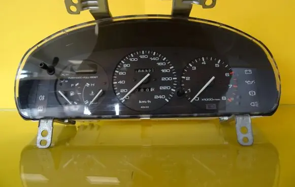 Mazda 323 F Speedometer (instrument cluster) BS57119060 769809783