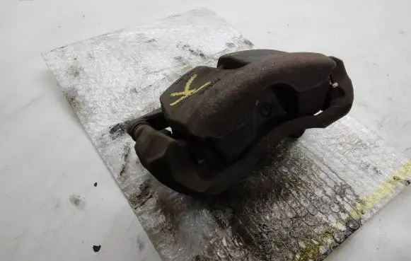 Seat Alhambra (Mk2) Front brake caliper