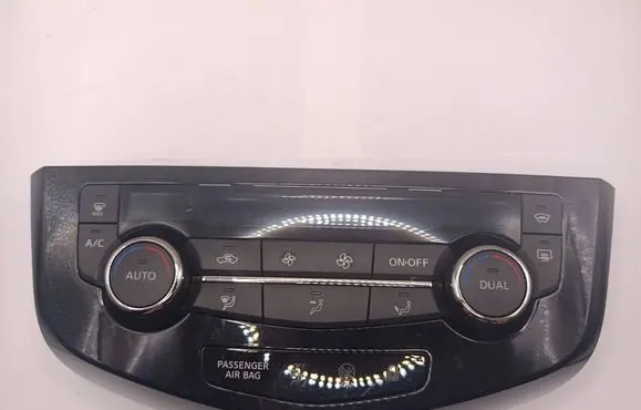 Nissan Qashqai Climate control unit 275004EA1A 2015820 T9077710