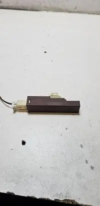 Toyota Verso Aerial antenna amplifier PA66GF33 11006259