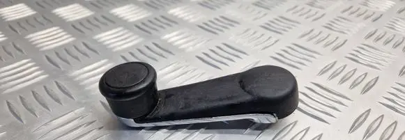 Volkswagen PASSAT B5.5 Rear door window winding handle 443837581D 3B08375751